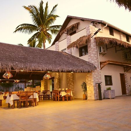 Hotel Baobab Cafe Morondava Dış mekan fotoğraf